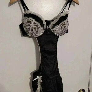 Woman's black whit lingerie